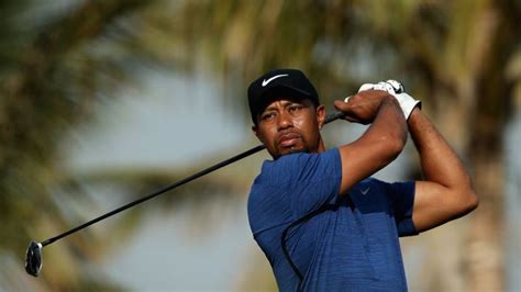 Tiger Woods threatens aggressive legal action over nude photos。